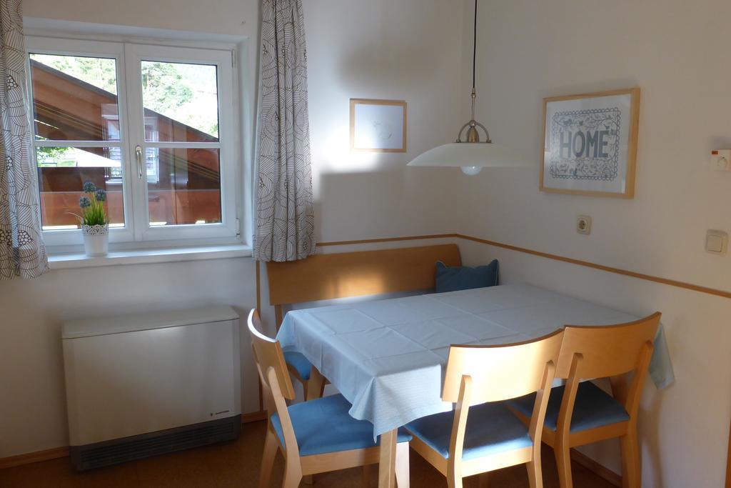 Villa Schnuck - Das Rote Ferienhaus Bad Gastein Bagian luar foto