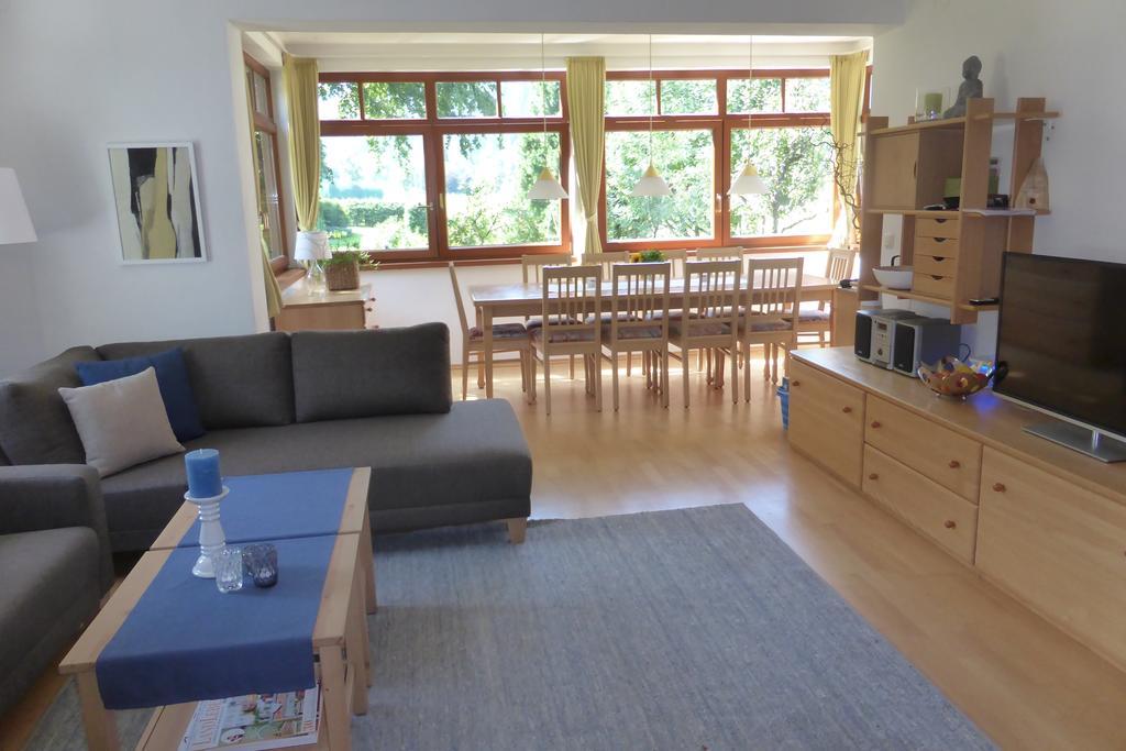 Villa Schnuck - Das Rote Ferienhaus Bad Gastein Ruang foto